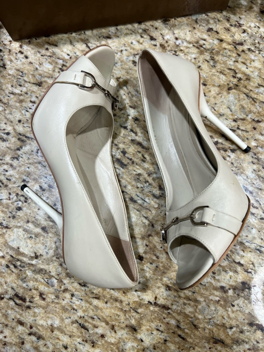 GUCCI Horsebit Silver Accent Cream Peep-Toe Stiletto Heels 40 - Picture 7 of 13